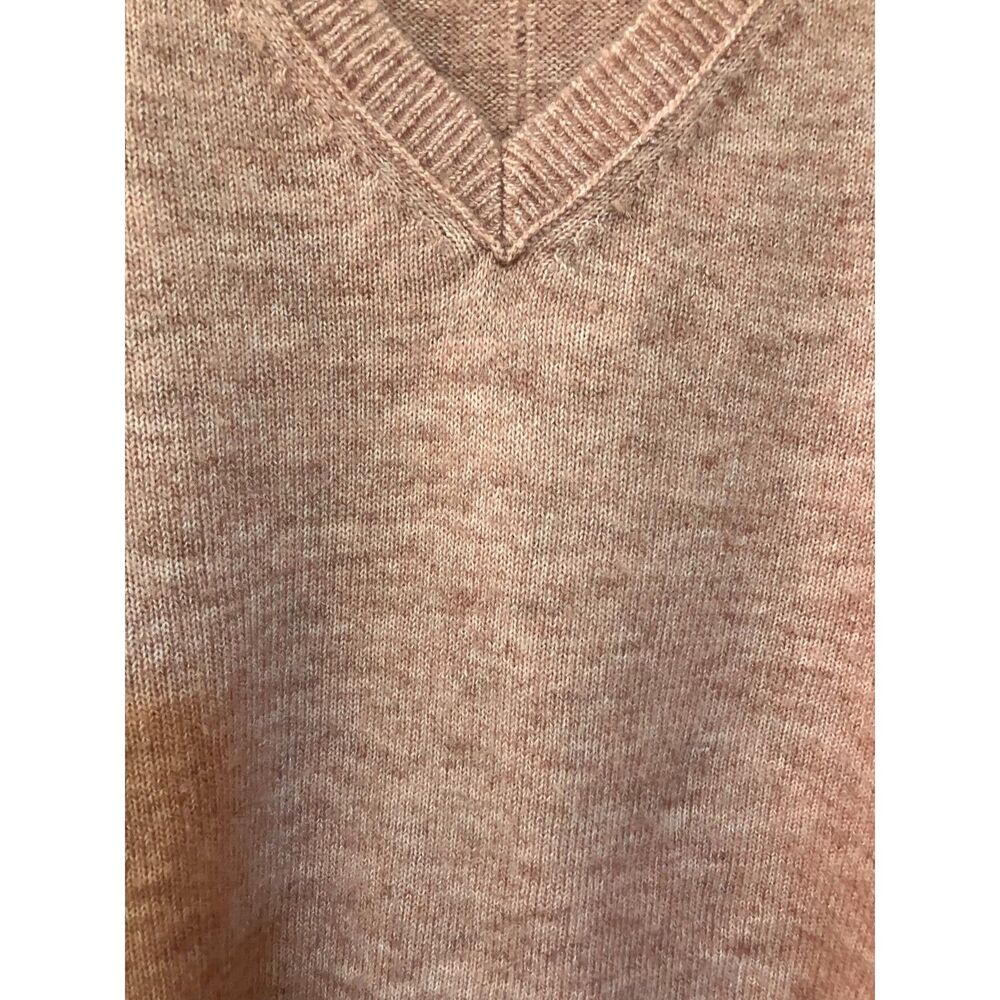 Lucky Brand v-neck fuzzy plush wool blend oversized slouchy sweater in mauve - Picture 3 of 12